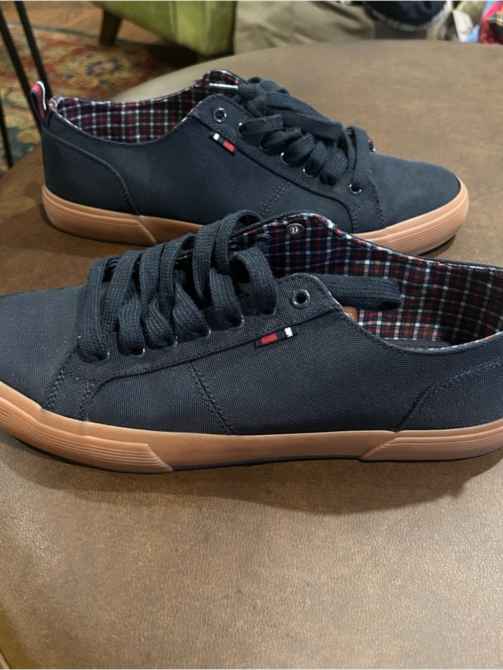 Ben Sherman, Men’s 9.5, Navy Canvas sneakers - Casual Everyday Shoe - Picture 6 of 7